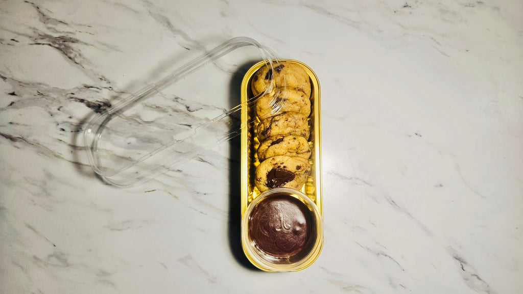 Glazé Cookie Dunkers (Mini Chocolate Chunk Cookies  + Frosting)