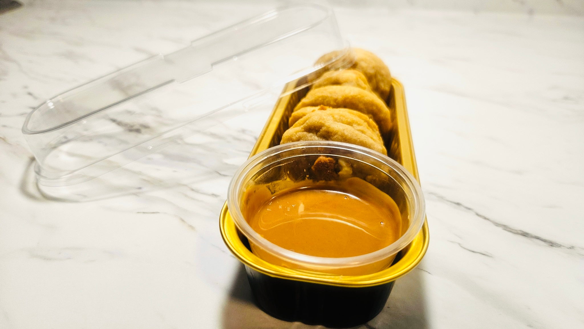 Glazé Cookie Dunkers ( Biscoff Cookie Butter + Frosting)